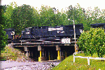 8576.gif (13822 bytes)